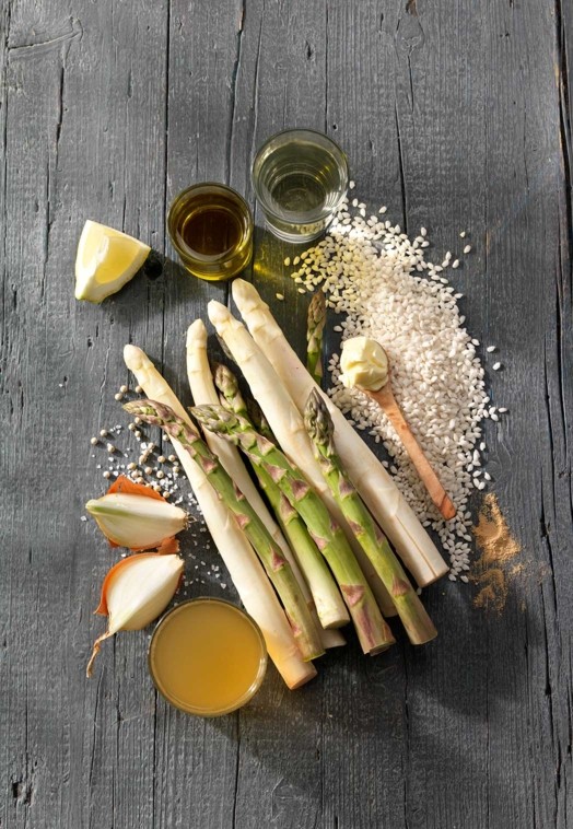 Risotto con asparagi verdi e bianchi